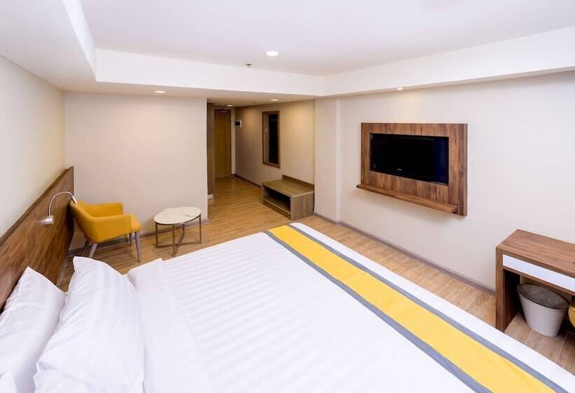 فندق Surestay Plus By Best Western Cebu City