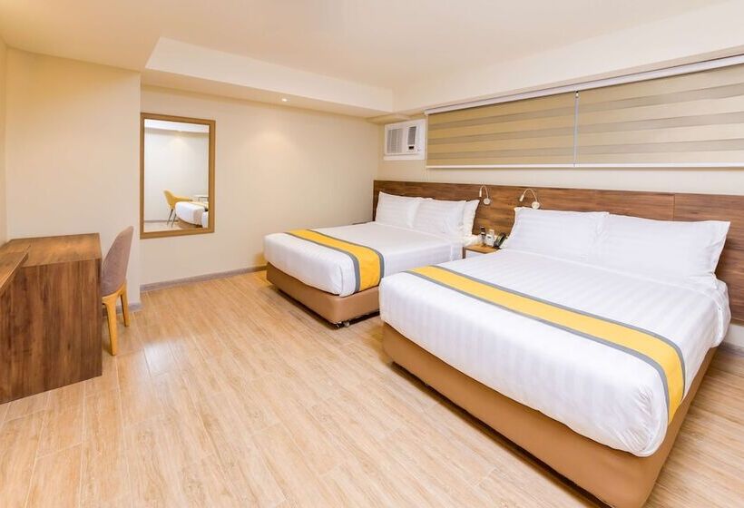 בית מלון כפרי Surestay Plus By Best Western Cebu City
