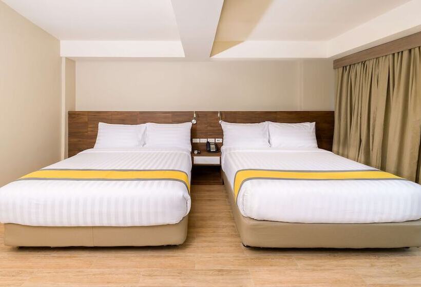 בית מלון כפרי Surestay Plus By Best Western Cebu City