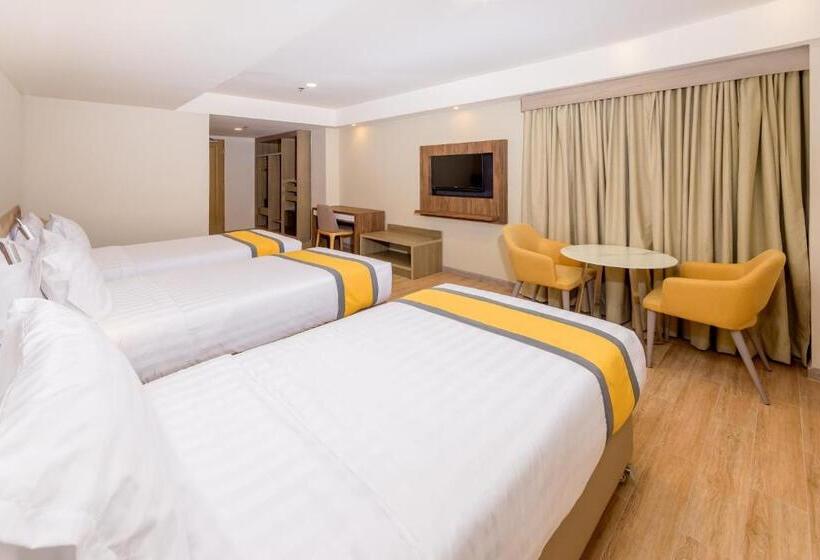 בית מלון כפרי Surestay Plus By Best Western Cebu City
