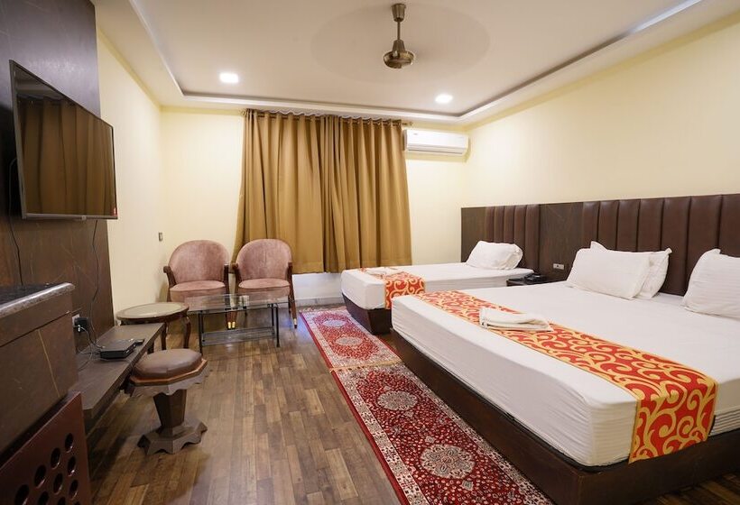 Отель Tourist Inn By Sagar