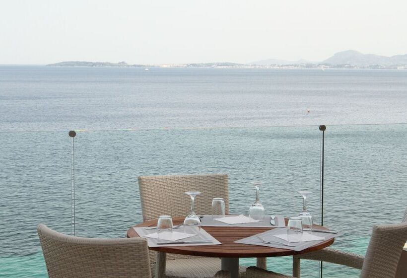 بنسيون Room In Guest Room   Room With Private Pool