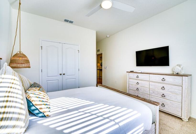 Resort Oasis W/ Game Room: 11 Mi To Disney!