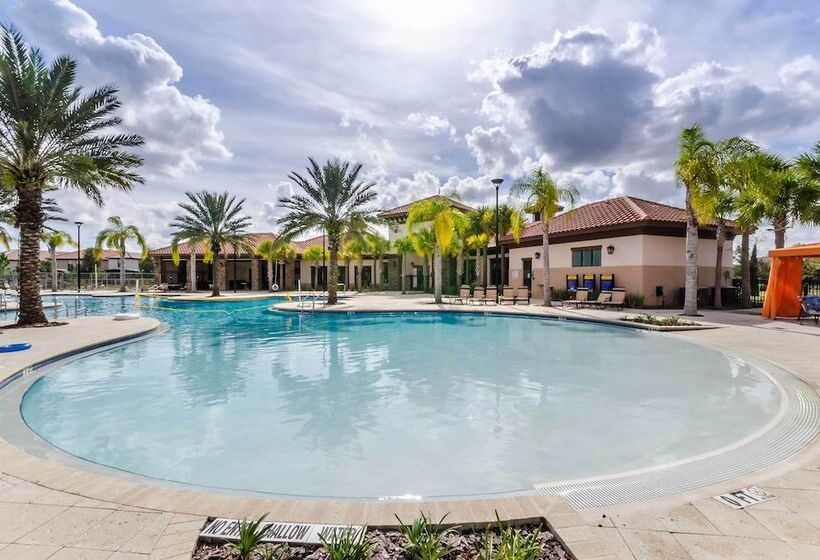 Resort Oasis W/ Game Room: 11 Mi To Disney!