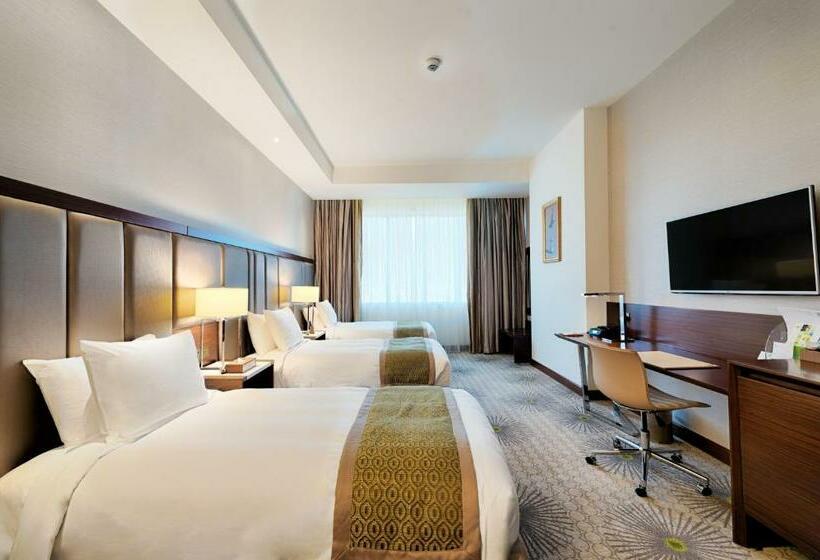 ホテル Holiday Suites Al Azizia