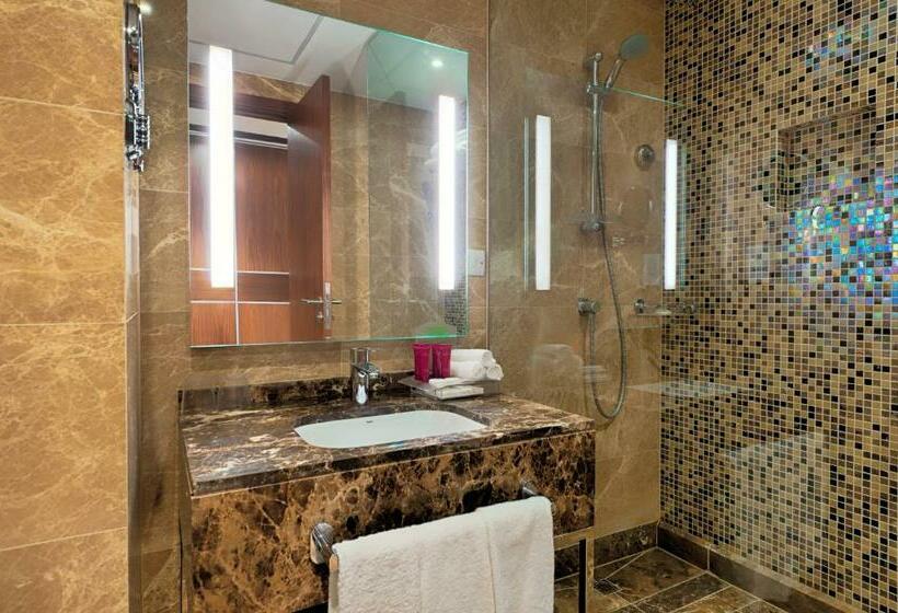 ホテル Holiday Suites Al Azizia