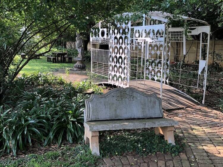 הוסטל Elsjes Guesthouse