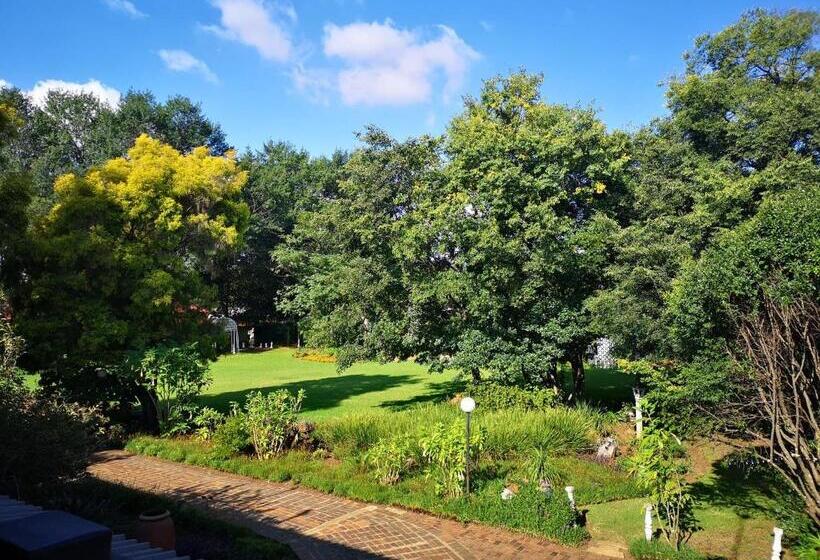 הוסטל Elsjes Guesthouse