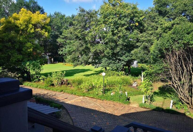 הוסטל Elsjes Guesthouse