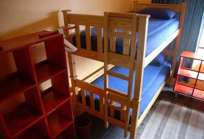 Общежитие Gibela Backpackers Lodge Durban