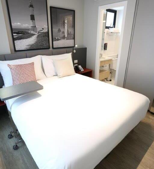 Astron Suítes Mondial Salvador By Nobile