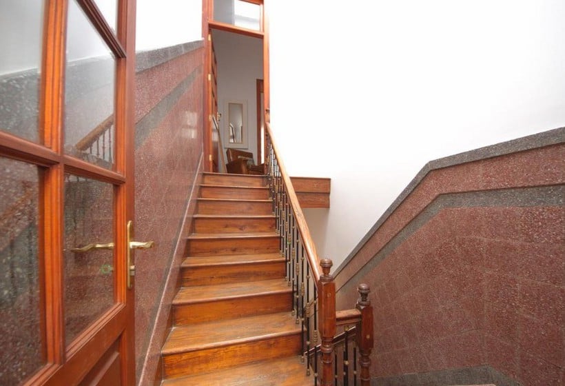 مبيت وإفطار Aminta Home