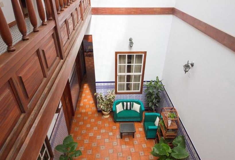 مبيت وإفطار Aminta Home