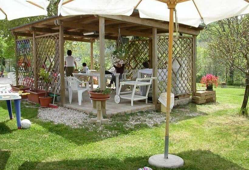 住宿加早餐  Casa Il Girasole Con Piscina Nelle Marche