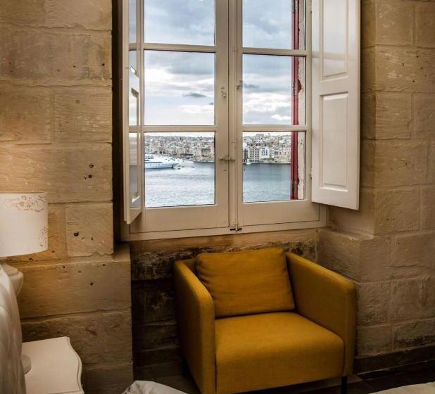 تختخواب و صبحانه Luciano Al Porto Boutique