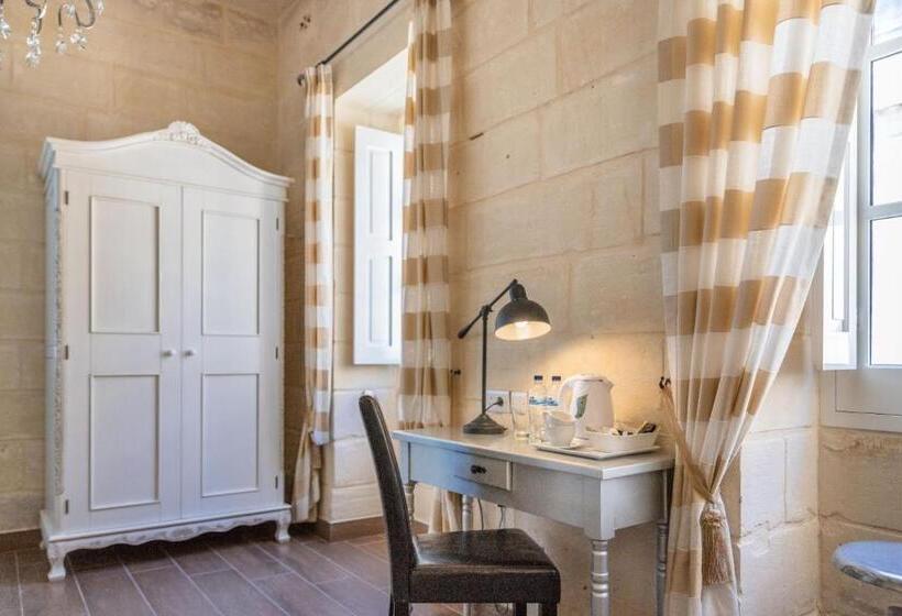 تختخواب و صبحانه Luciano Al Porto Boutique