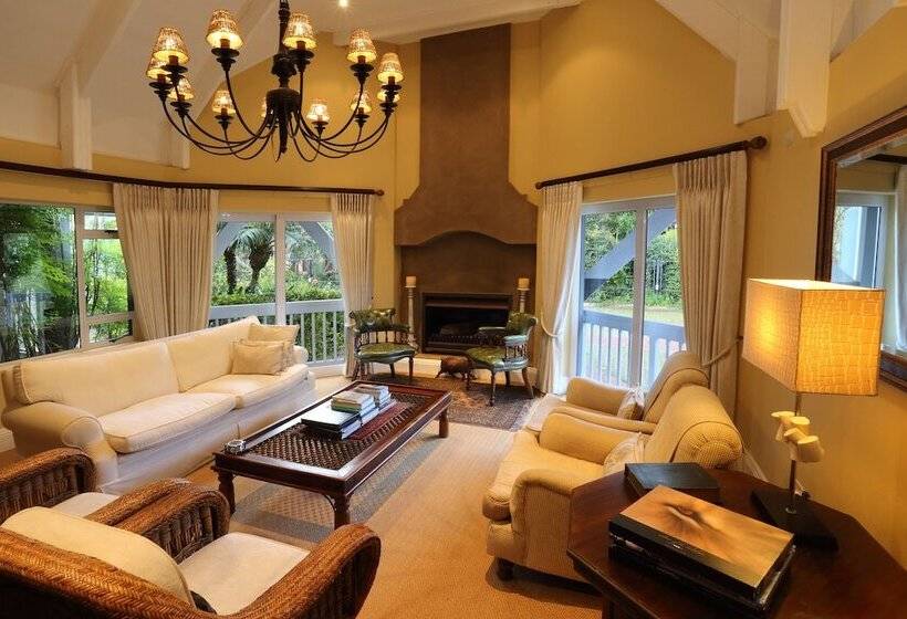 تختخواب و صبحانه Serendipity Country House & Restaurant