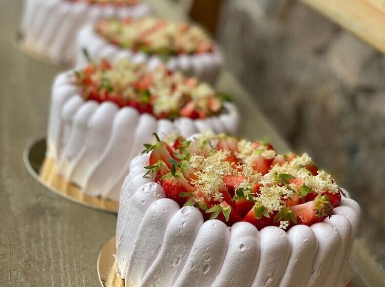 Café Mandeltårtan B&b Villafloraviola