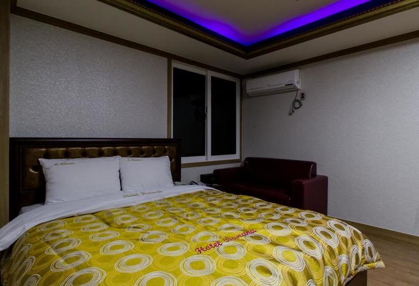 Отель Gwangju  Banana