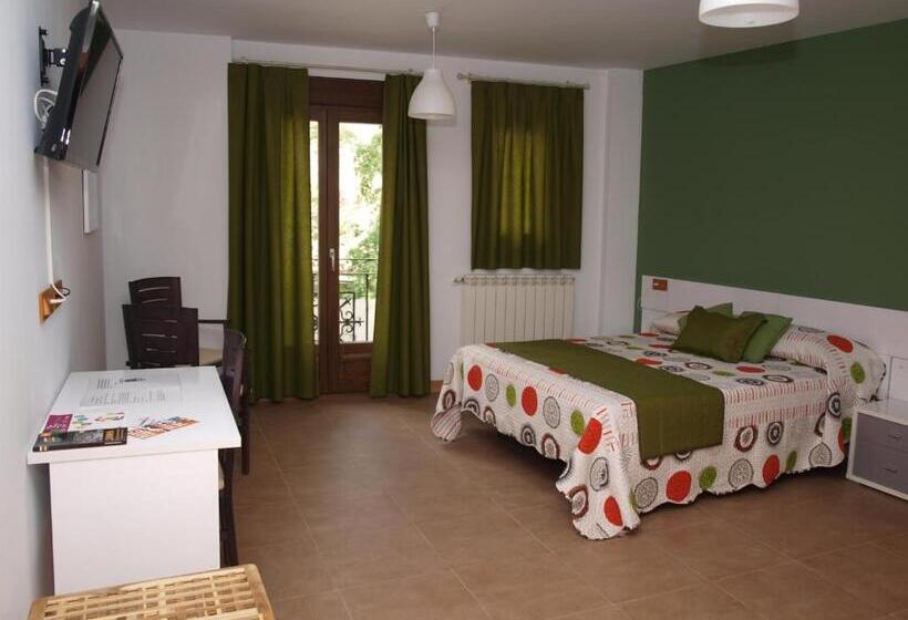 Hostal La Ribera Del Júcar