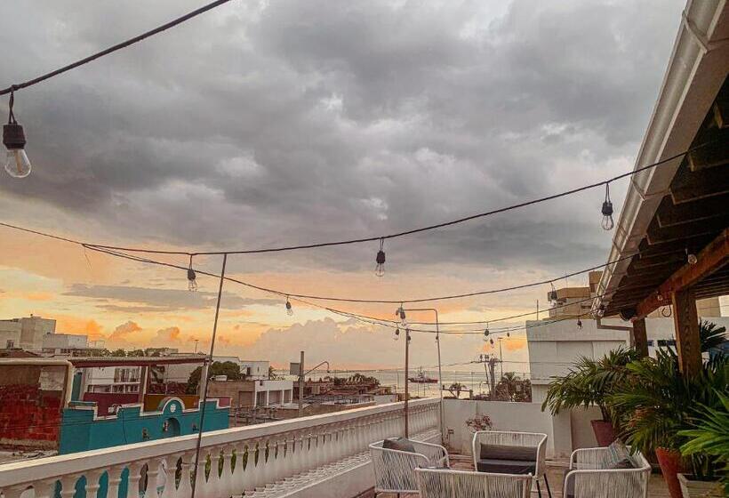 Отель 1525 By Geh Suites