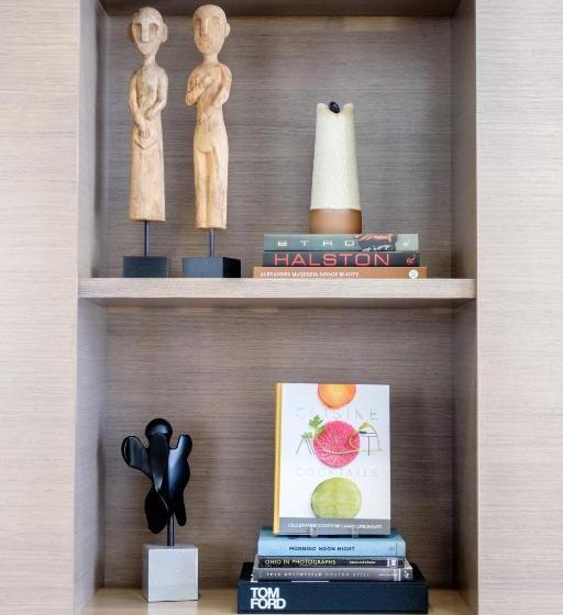 Ac Hotel By Marriott Cincinnati At The Banks