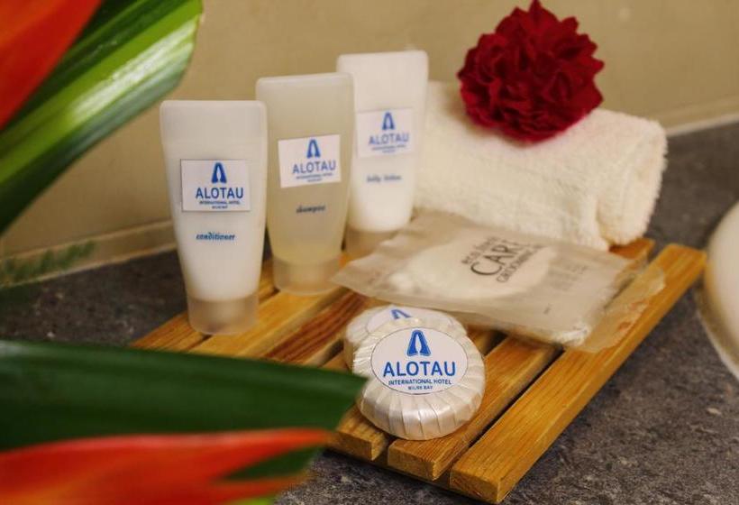 ホテル Alotau International