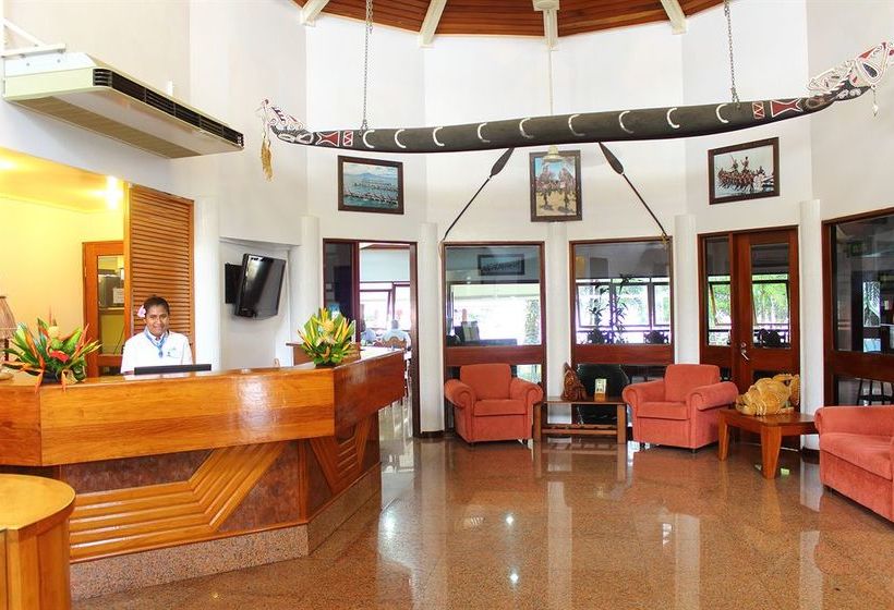 ホテル Alotau International