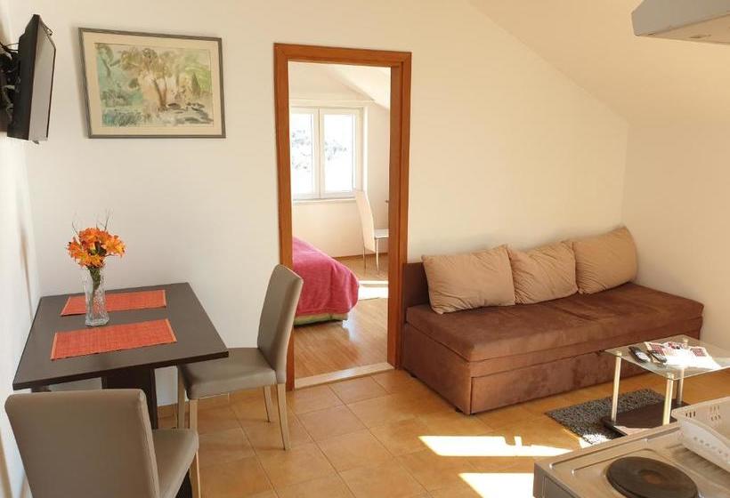 בית מלון כפרי Apartments Lira