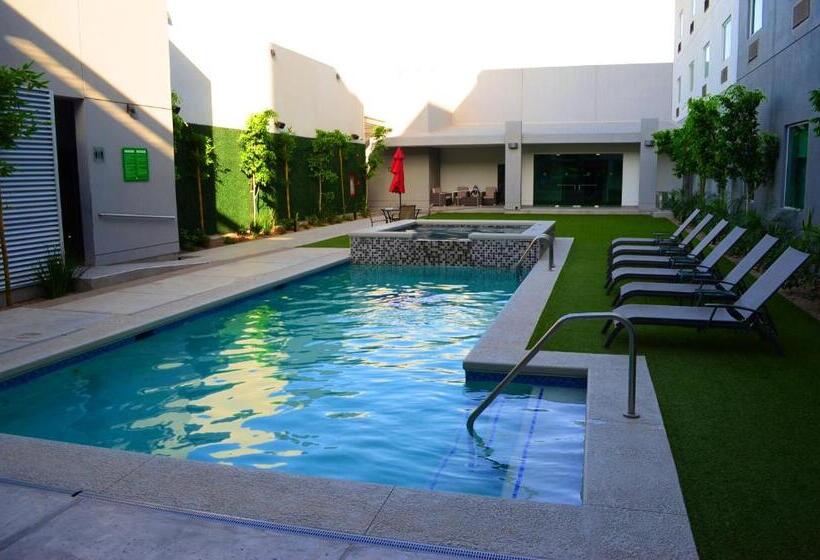 Отель Araiza San Luis R.c