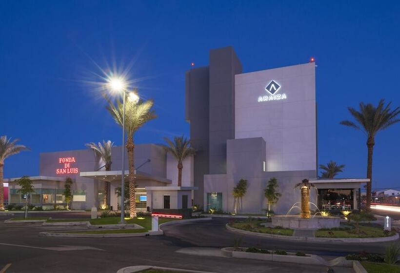 Отель Araiza San Luis R.c