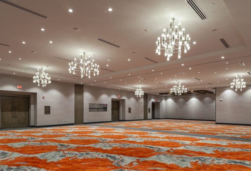 Отель Araiza San Luis R.c