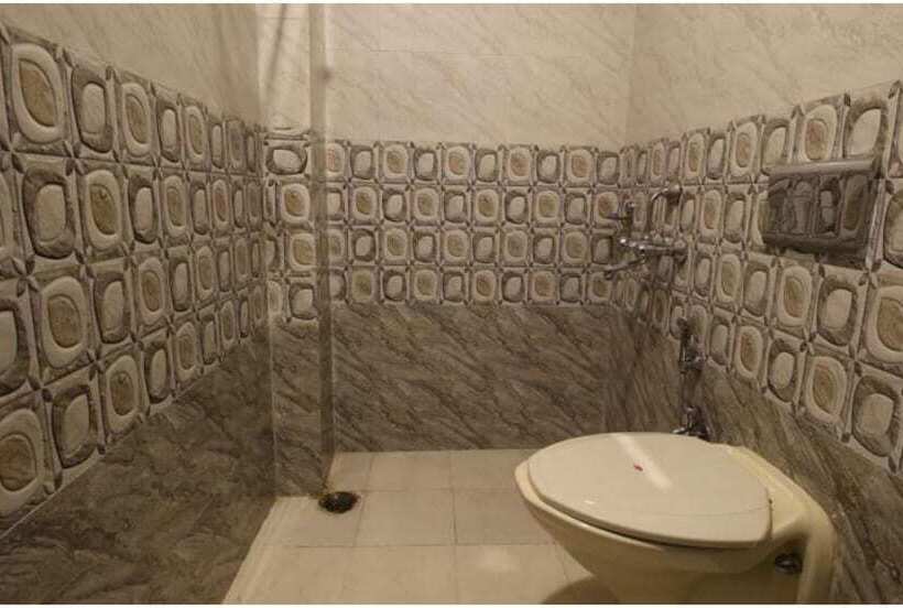 Отель Ashir Inn