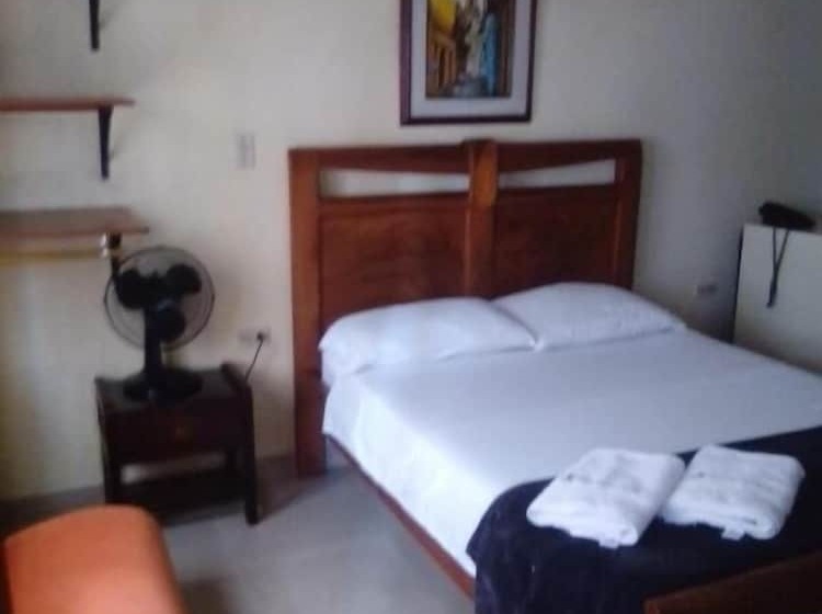 בית מלון כפרי Caldas Plaza