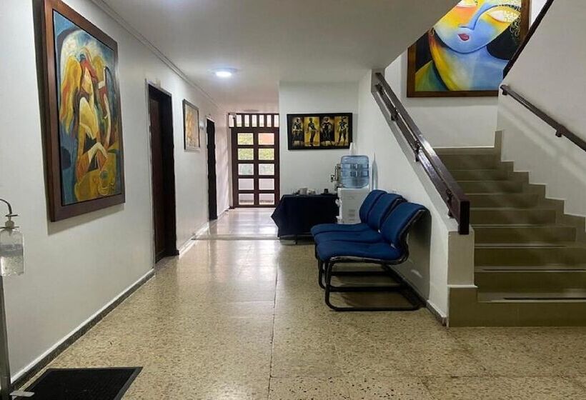 בית מלון כפרי Caldas Plaza