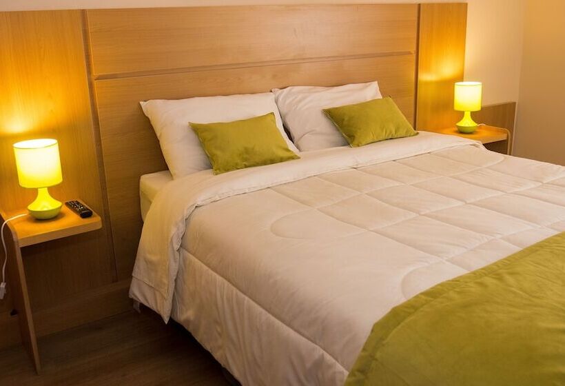 酒店 Camilo Henriquez