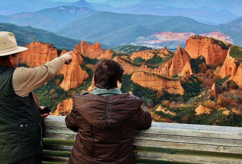 فندق Molina Real