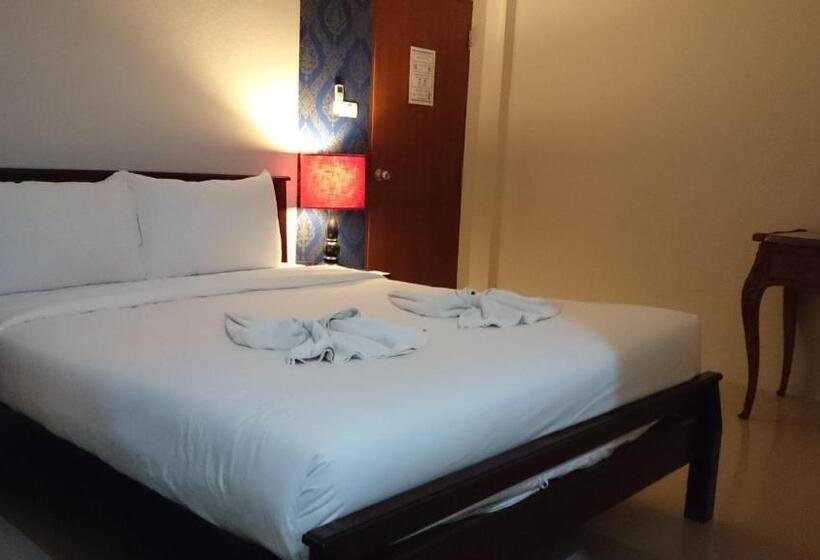 호텔 Chatchada House