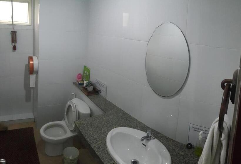 호텔 Chatchada House