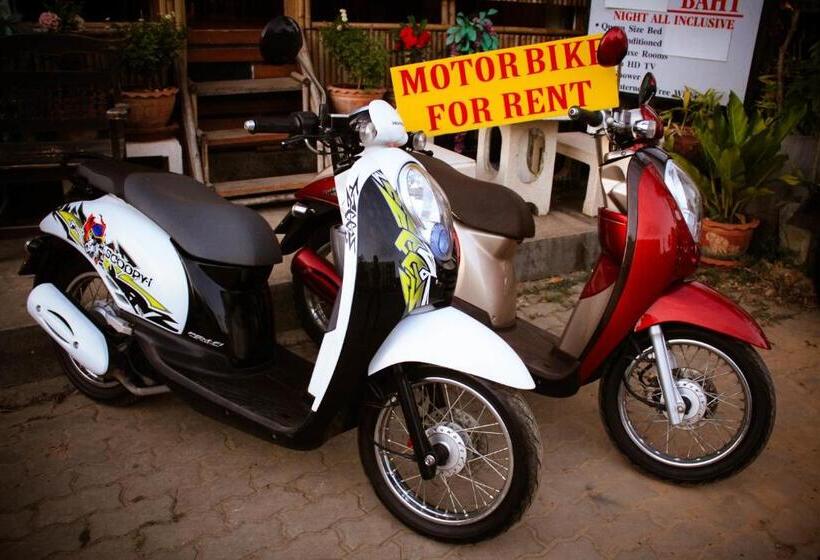 호텔 Chatchada House