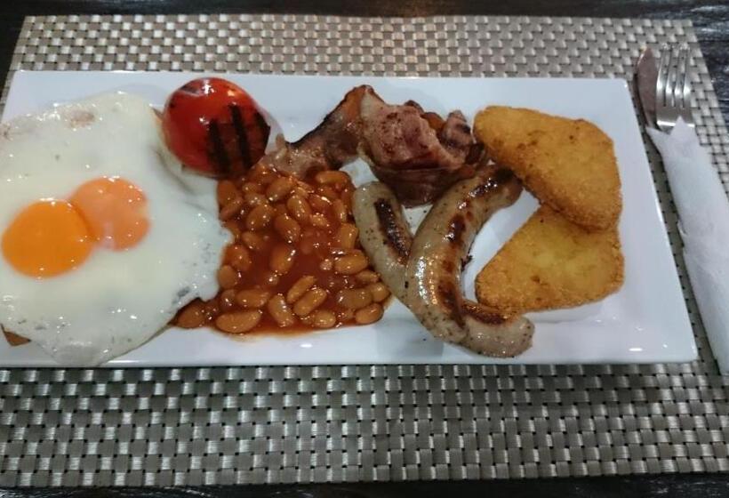 호텔 Chatchada House