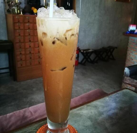 호텔 Chatchada House