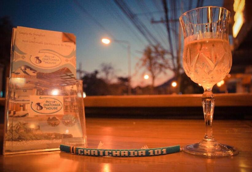 호텔 Chatchada House