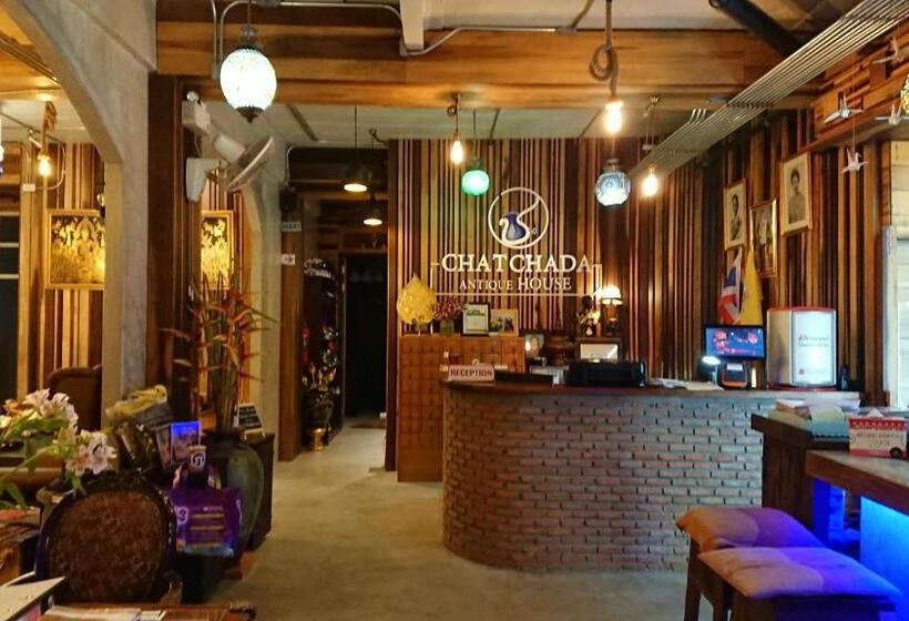 호텔 Chatchada House