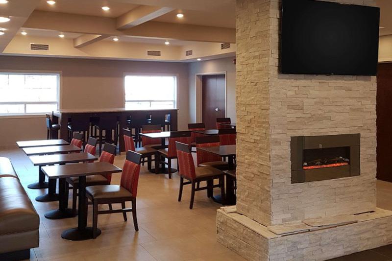 בית מלון כפרי Comfort Inn & Suites