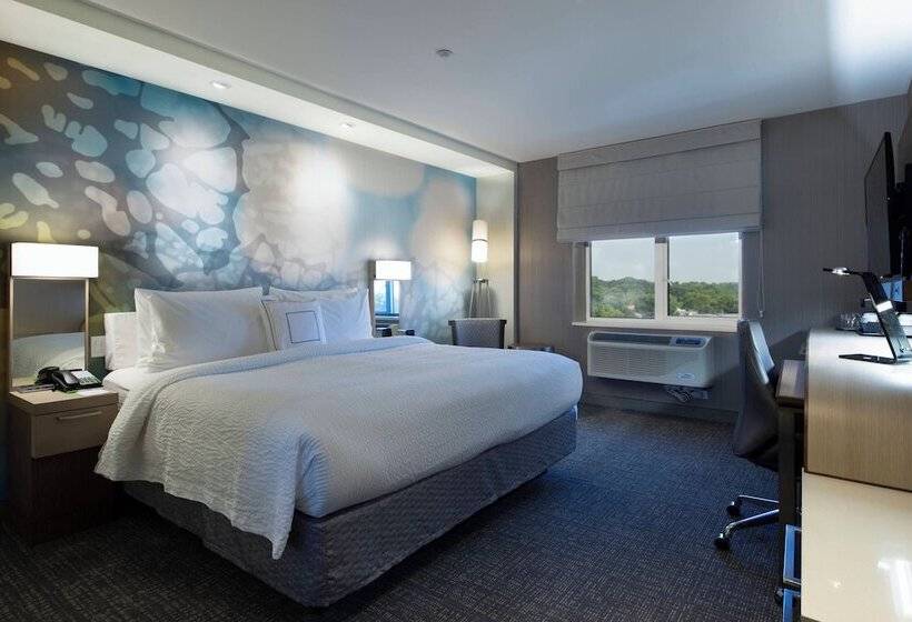 هتل Courtyard By Marriott New York Queens/fresh Meadows