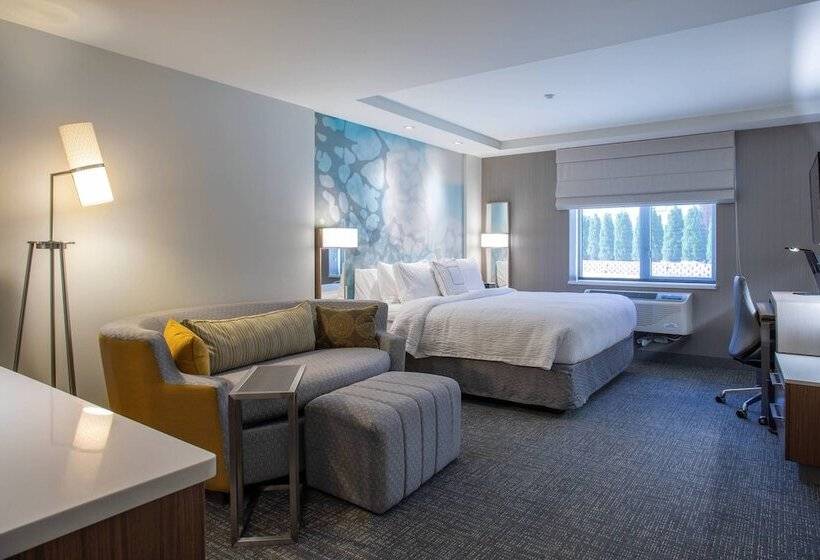 Отель Courtyard By Marriott New York Queens/fresh Meadows
