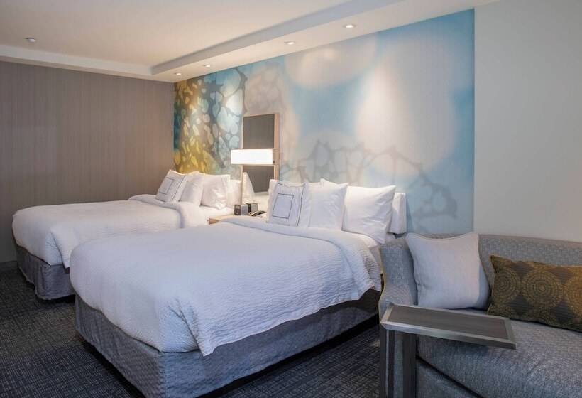 Отель Courtyard By Marriott New York Queens/fresh Meadows