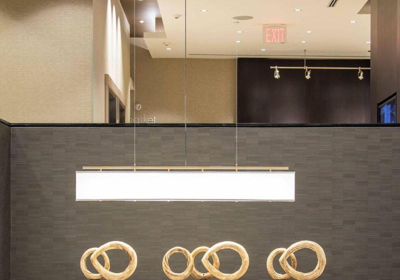 Отель Courtyard By Marriott New York Queens/fresh Meadows