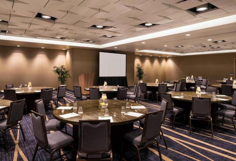 בית מלון כפרי Courtyard By Marriott Phoenix Downtown